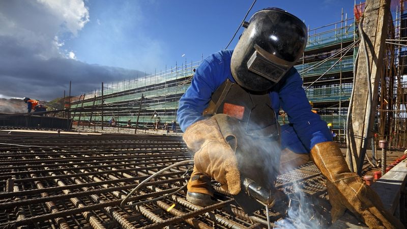 Чему учат и где проходят курсы обучения сварщиков